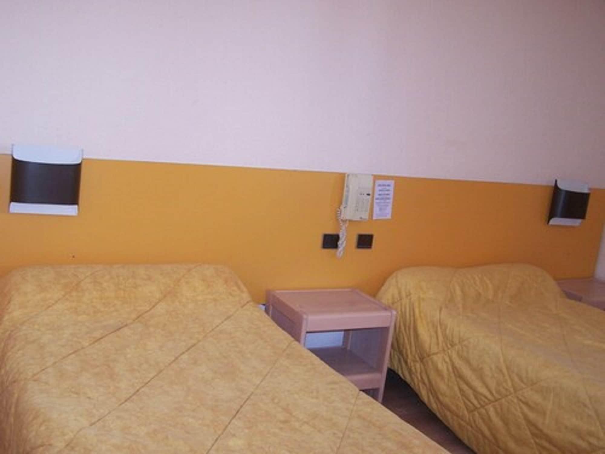Hotel Estival Arriel Lourdes Exterior photo